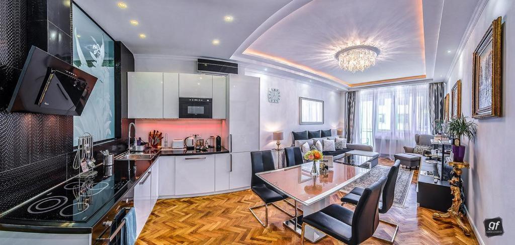 B&P Maine Street Apartments Budapeszt Zewnętrze zdjęcie